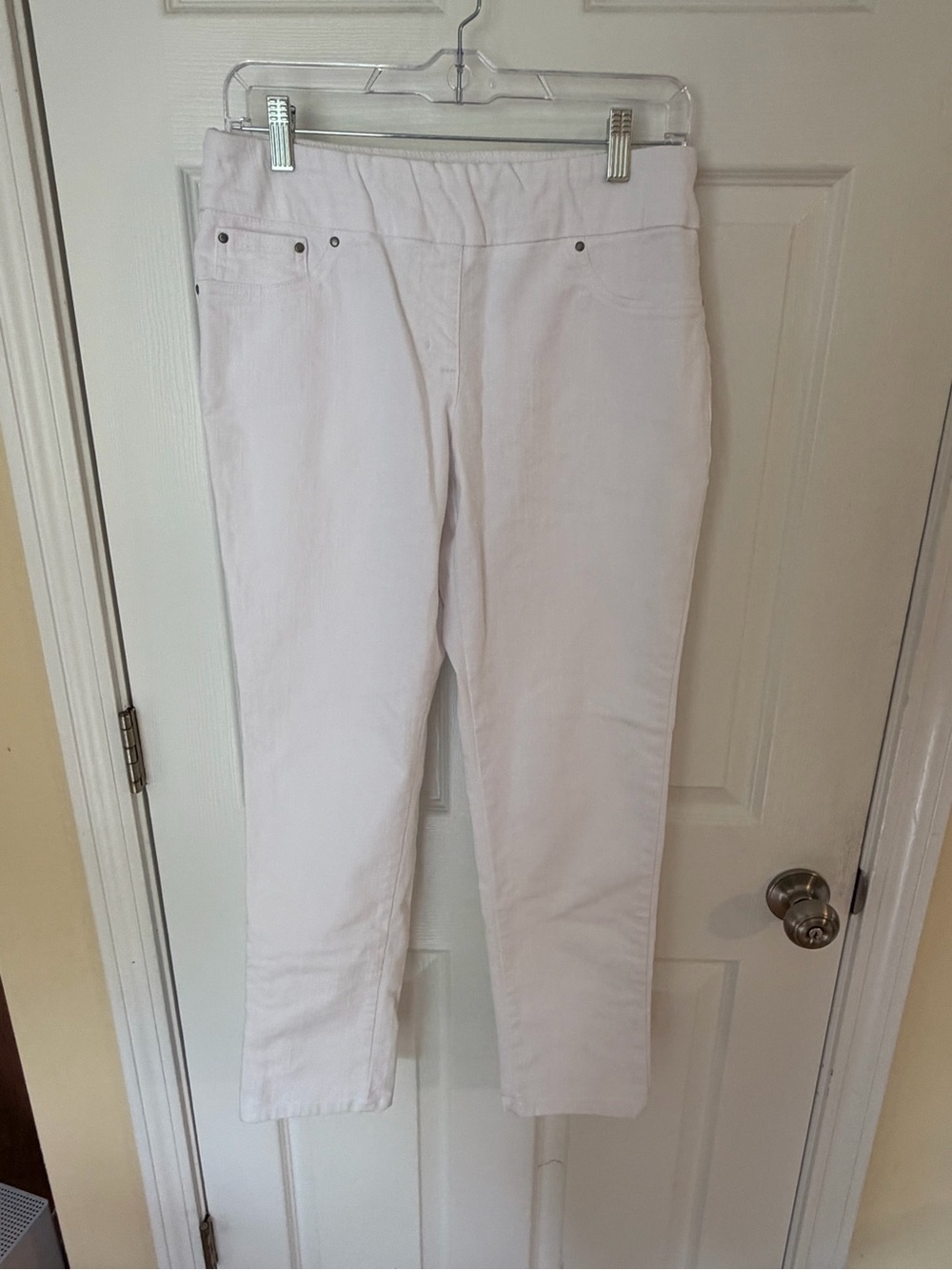 Ruby Rd. White Pants — Clean Casual Straight Fit